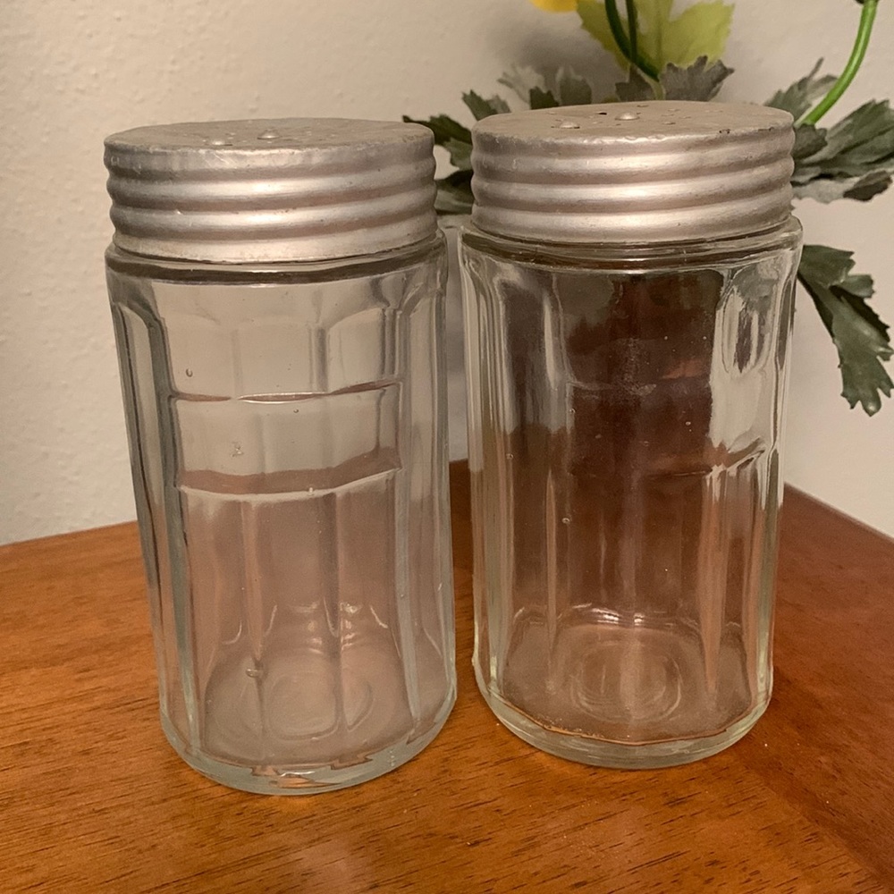Vintage Large HOOSIER Ribbed Glass Shakers with Tin Closure Lids